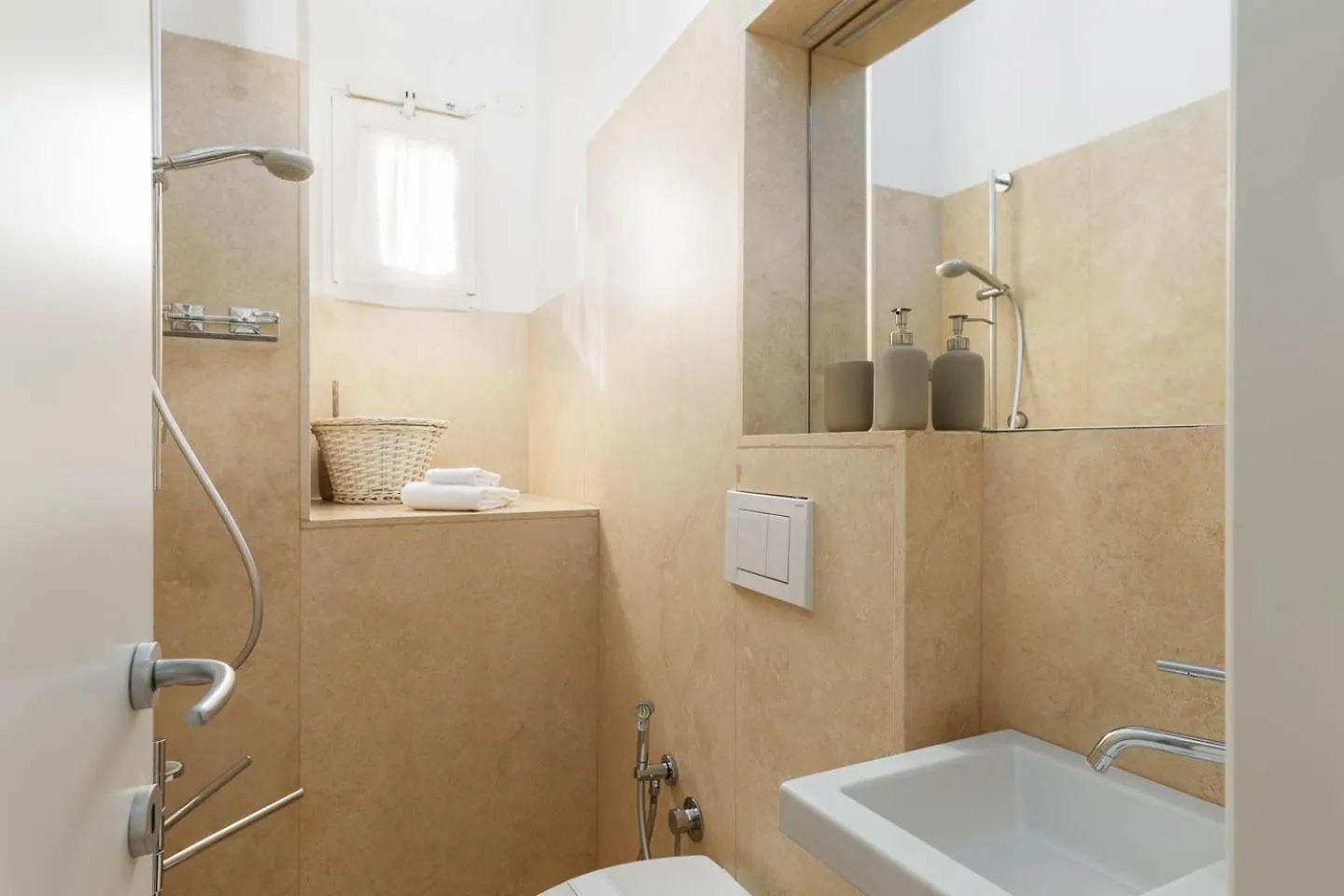 The View: Boutique Apartment Near Piazza Del Campo Siena